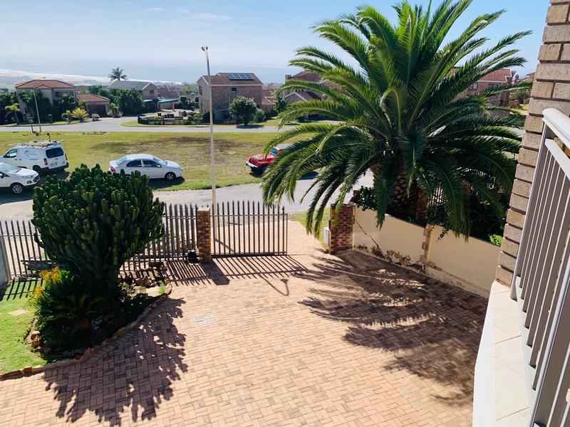 3 Bedroom Property for Sale in Wavecrest Eastern Cape